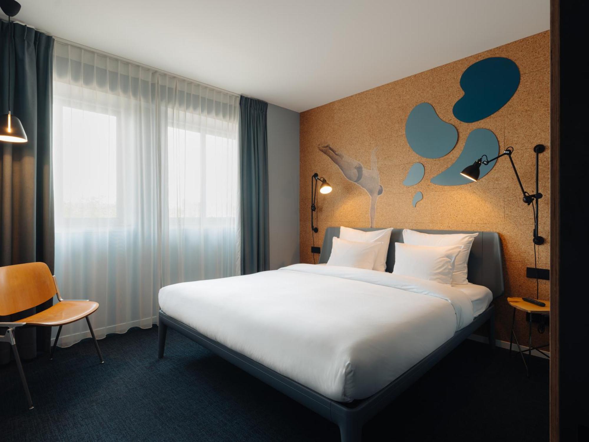 Conscious Hotel The Tire Station Amsterdam Exterior foto