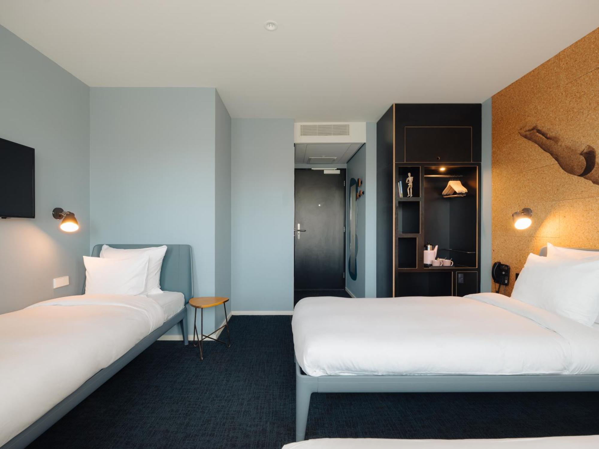 Conscious Hotel The Tire Station Amsterdam Exterior foto